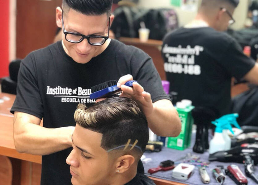 Peluquero: descripción de la profesión, obligaciones y requisitos