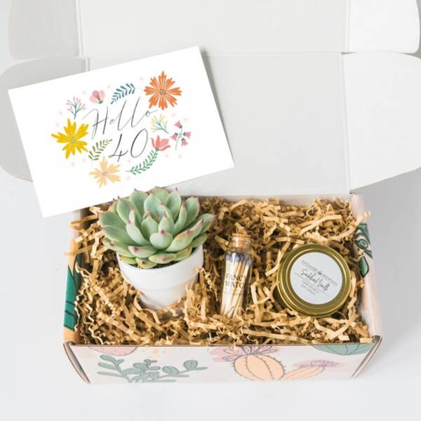 Qué regalar a una mujer en su 85 cumpleaños?